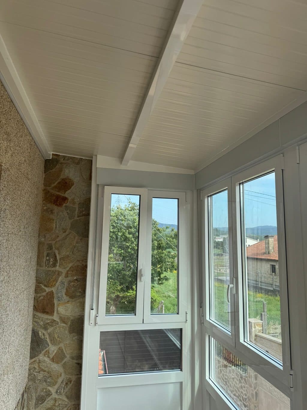 Cerramiento exterior de aluminio en Vilanova de Arousa