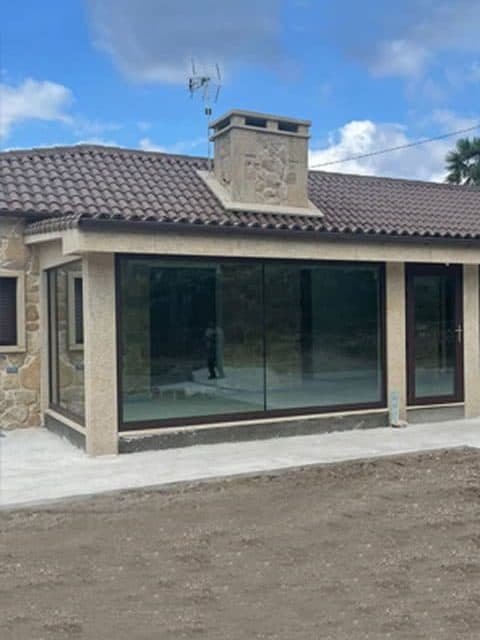 Trabajos en aluminio a medida en Vilanova de Arousa